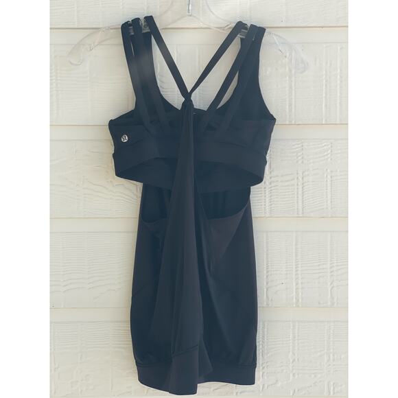 Lululemon  Black Tank top size 6 with built in sports bra - Picture 2 of 7